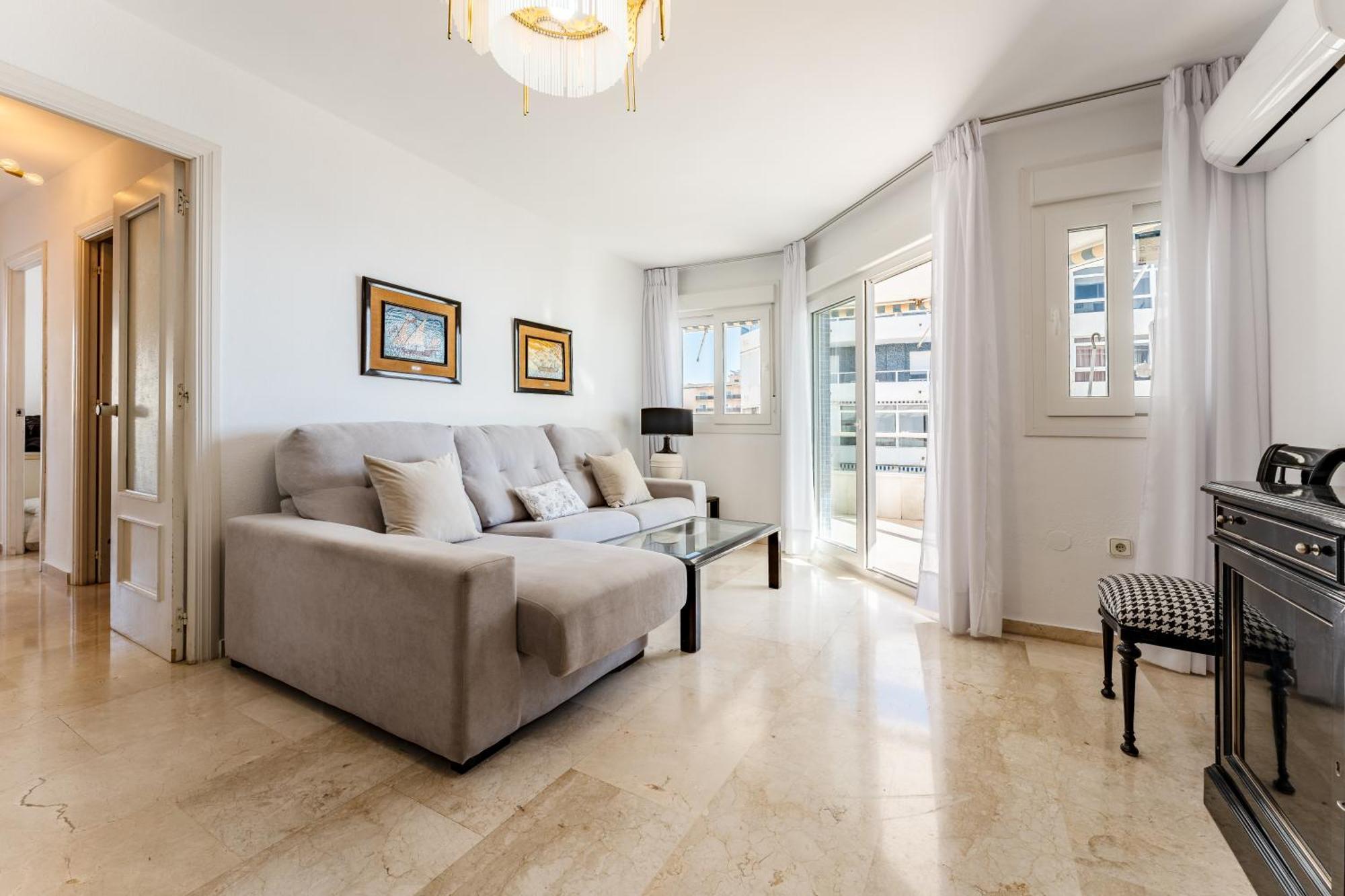 Appartamento Tropico Carihuela View & Parking Torremolinos Esterno foto
