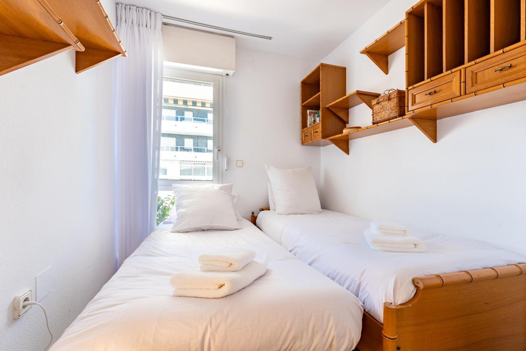 Appartamento Tropico Carihuela View & Parking Torremolinos Esterno foto