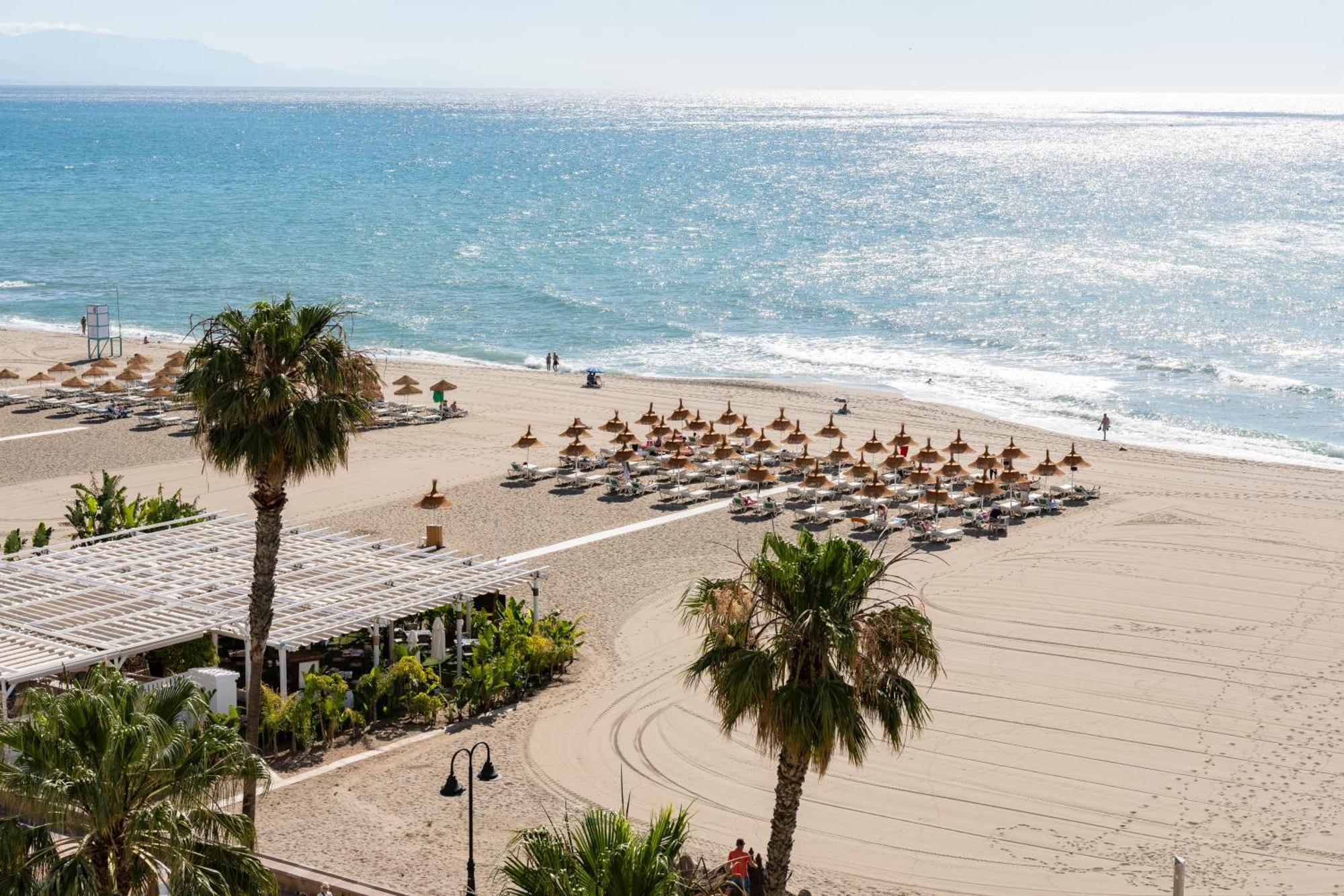 Appartamento Tropico Carihuela View & Parking Torremolinos Esterno foto